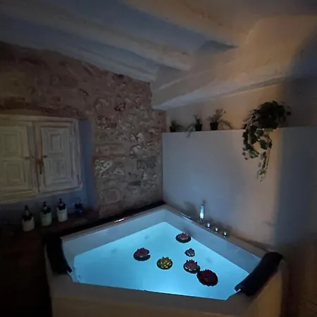 El Secret De La Llegenda El Drac Apartment